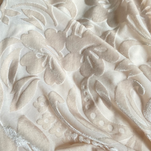 Dynamite velvety tie top - Picture 3 of 4